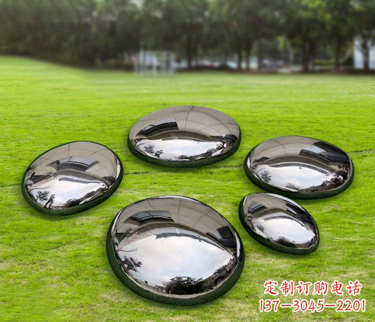 达州不锈钢镜面鹅卵石雕塑