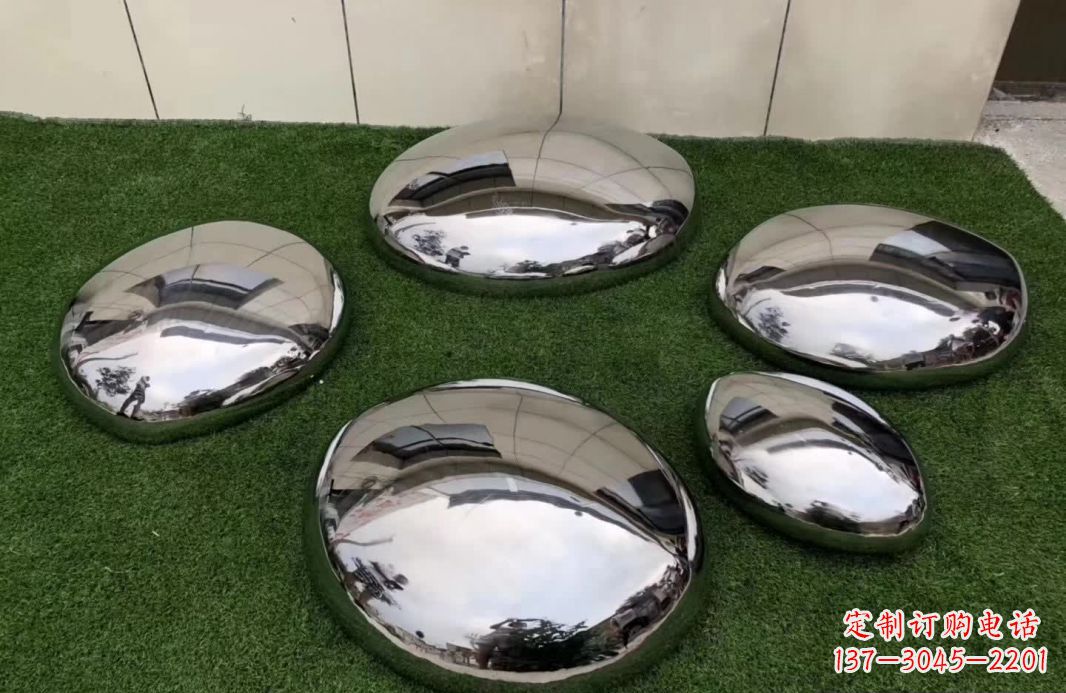 达州精致灵动的不锈钢鹅卵石雕塑