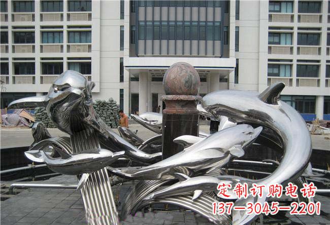 达州海豚雕塑融合浪漫和优雅