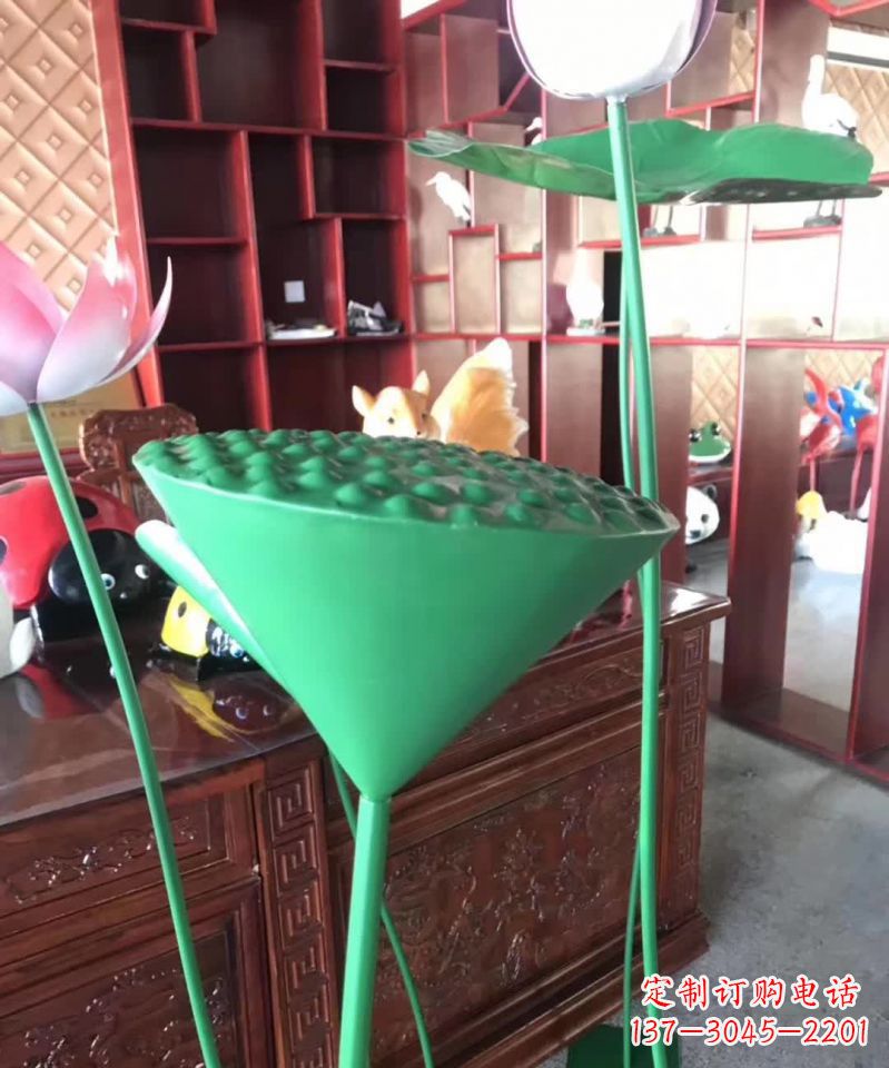 达州不锈钢莲藕雕塑引领现代景观艺术
