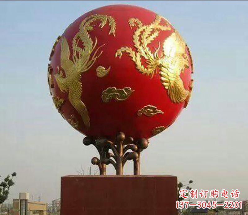 达州不锈钢龙凤呈祥雕塑传统艺术的精美体现