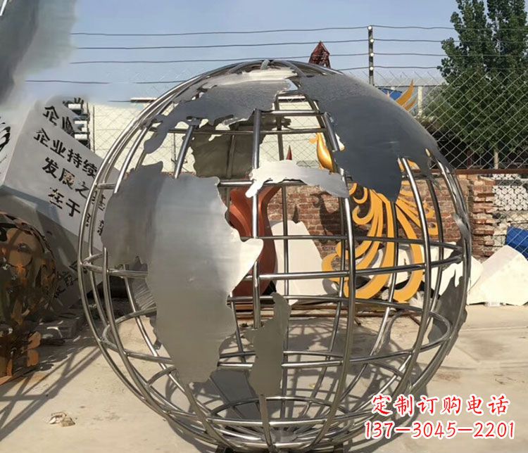 达州不锈钢镂空地球仪雕塑艺术技艺的精美体现