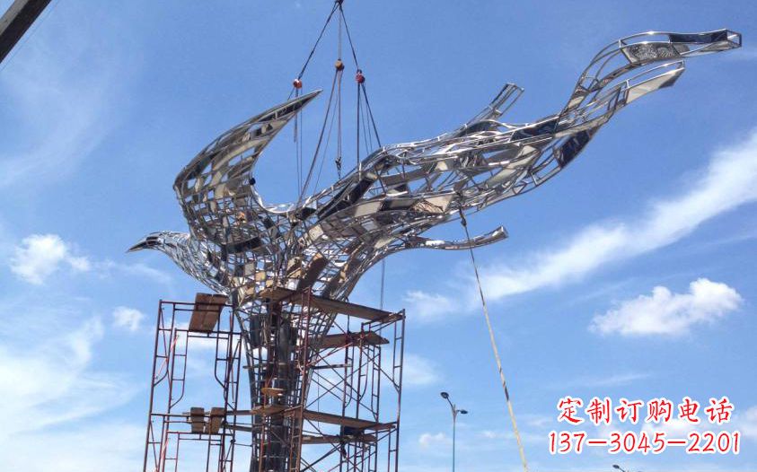 达州不锈钢镂空鸽子雕塑美丽的象征