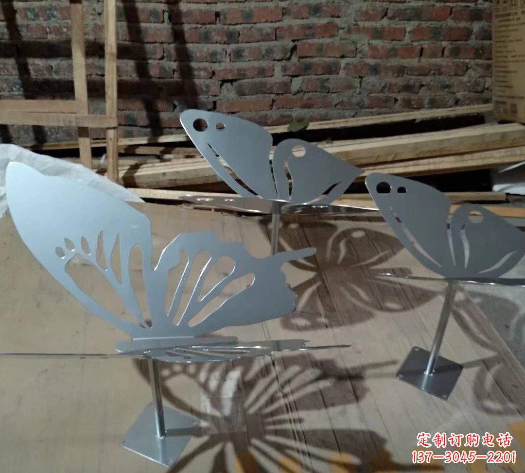 达州不锈钢镂空蝴蝶景观雕塑12