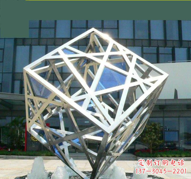 达州不锈钢镂空魔方雕塑