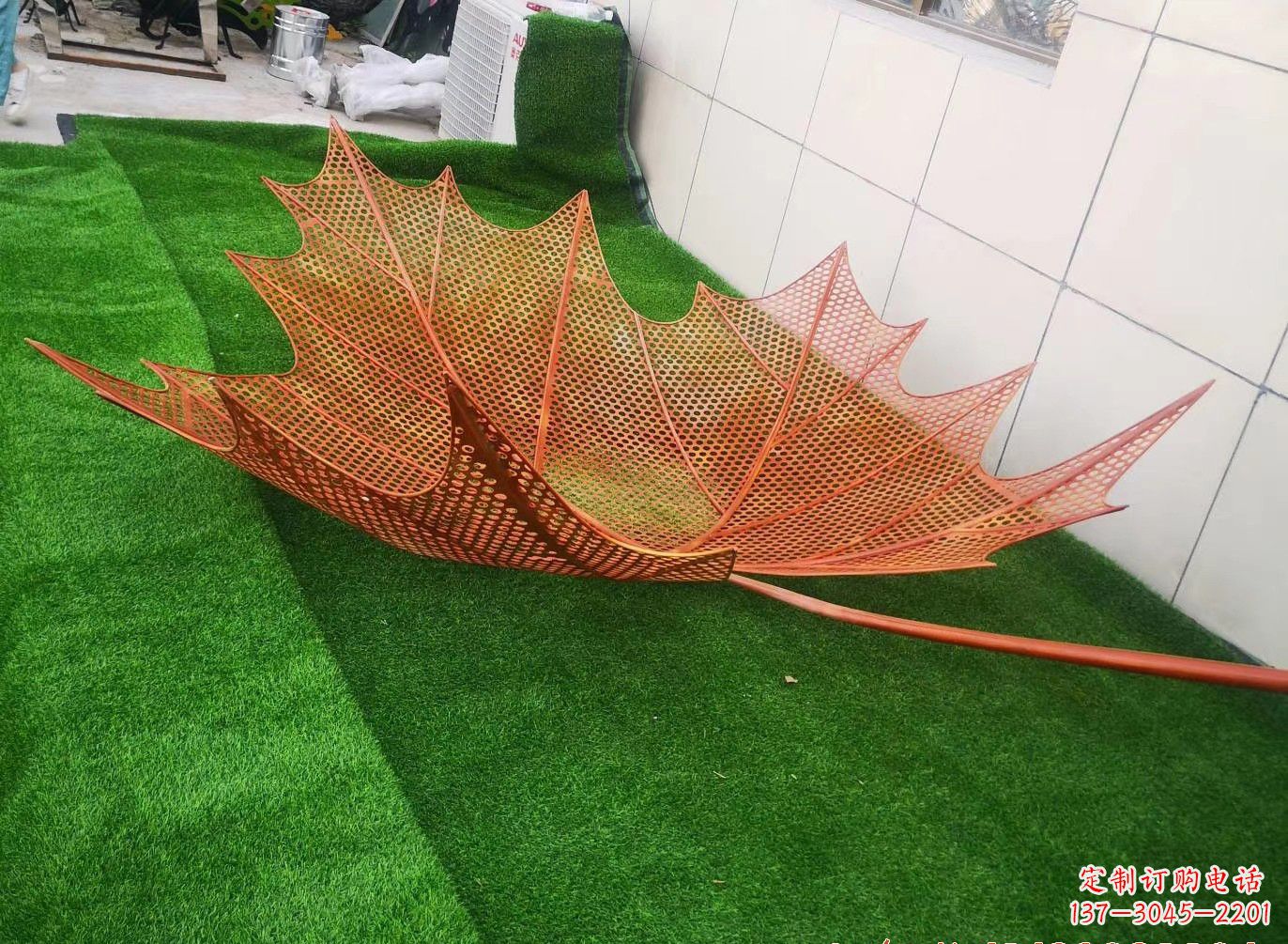 达州镂空树叶雕塑精彩细节点缀着精美自然风景