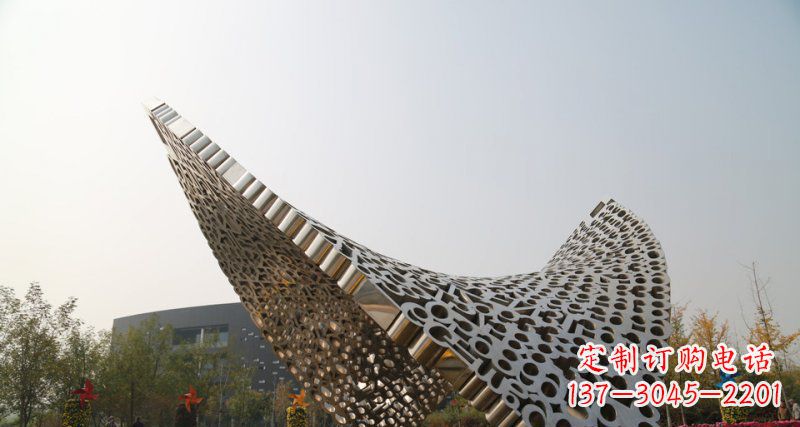 达州不锈钢镂空字母遮阳亭子广场雕塑