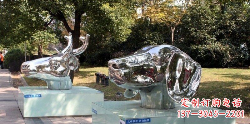 达州不锈钢鹿和狗头公园雕塑