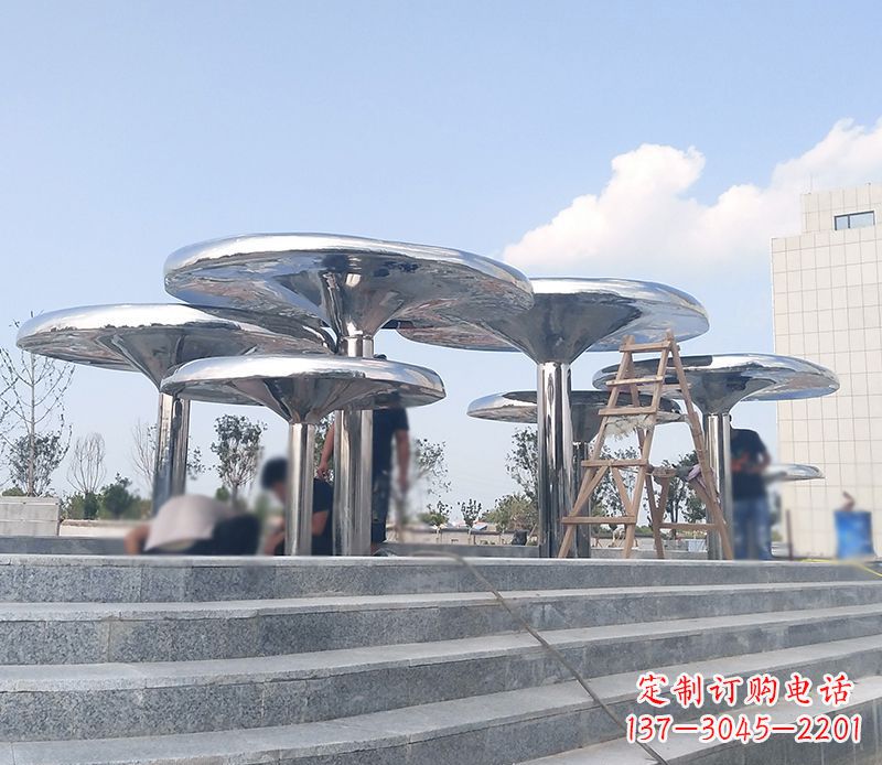达州不锈钢蘑菇公园景观雕塑
