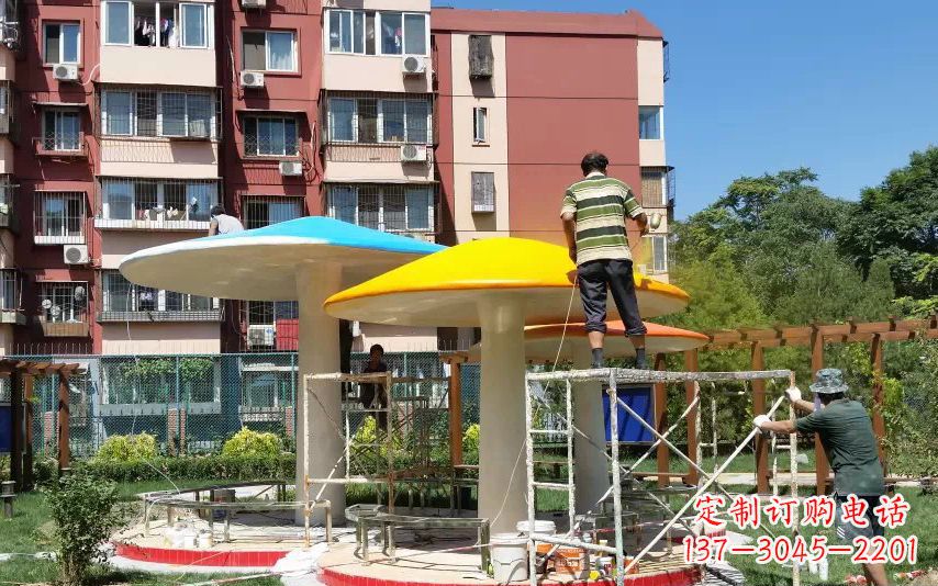 达州不锈钢蘑菇凉亭雕塑