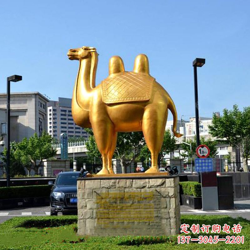 达州不锈钢喷漆骆驼雕塑-城市绿化带动物雕塑