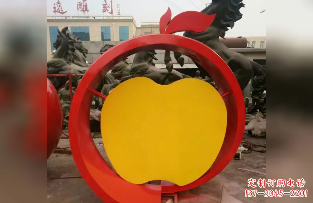达州不锈钢苹果雕塑——见证爱与和平