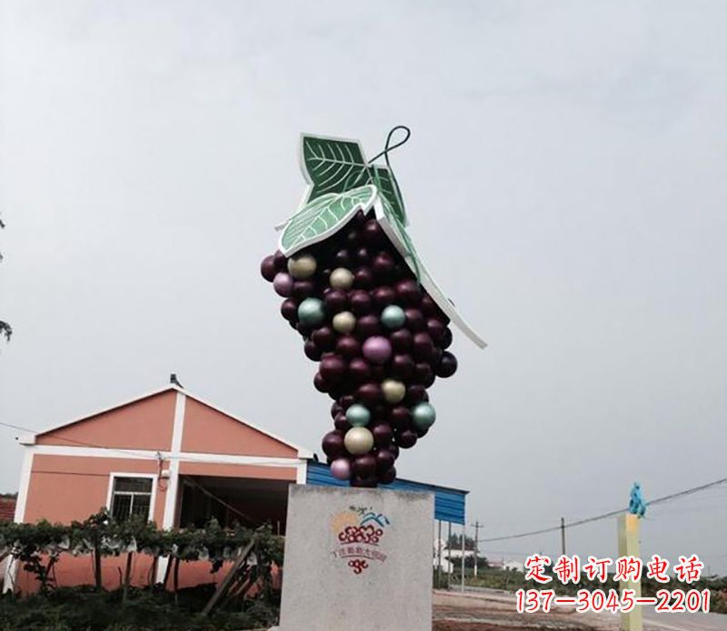 达州不锈钢葡萄雕塑