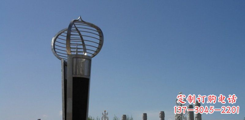 达州不锈钢火炬形雕塑熠熠生辉