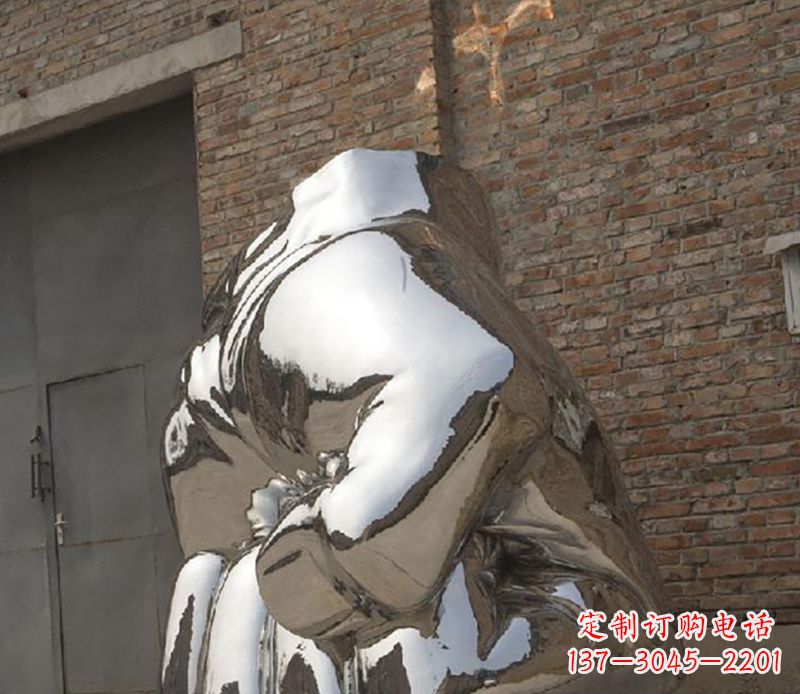 达州不锈钢拳头雕塑 (2)
