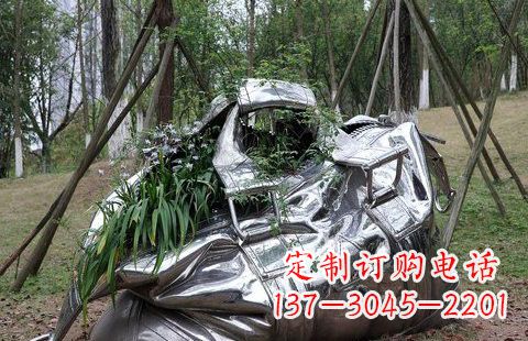 达州不锈钢手提包雕塑2