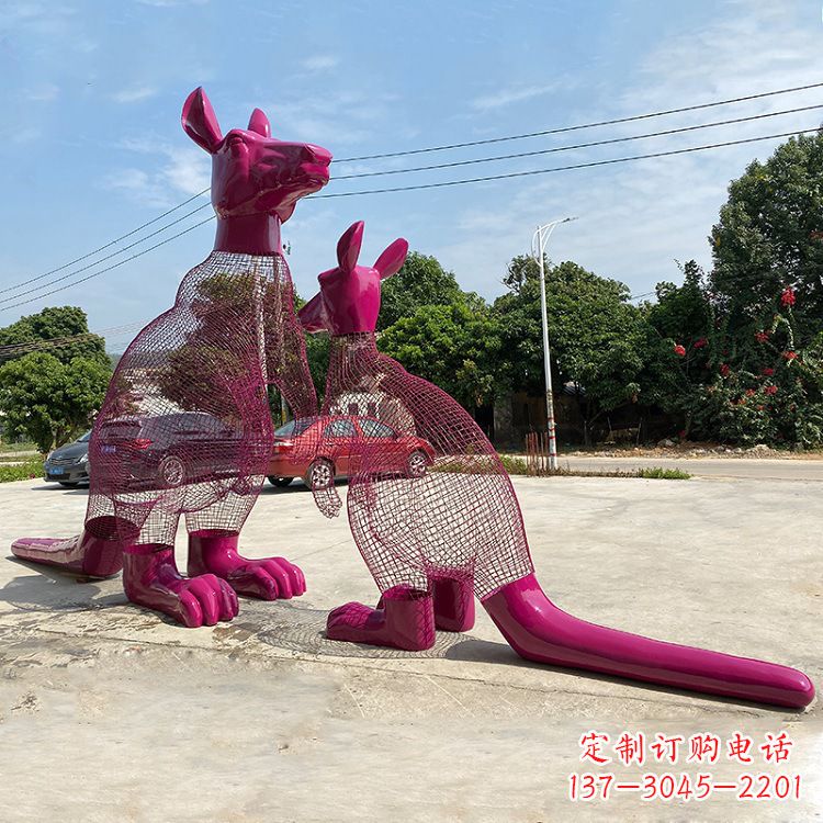 达州不锈钢袋鼠雕塑给公园带来美好景观