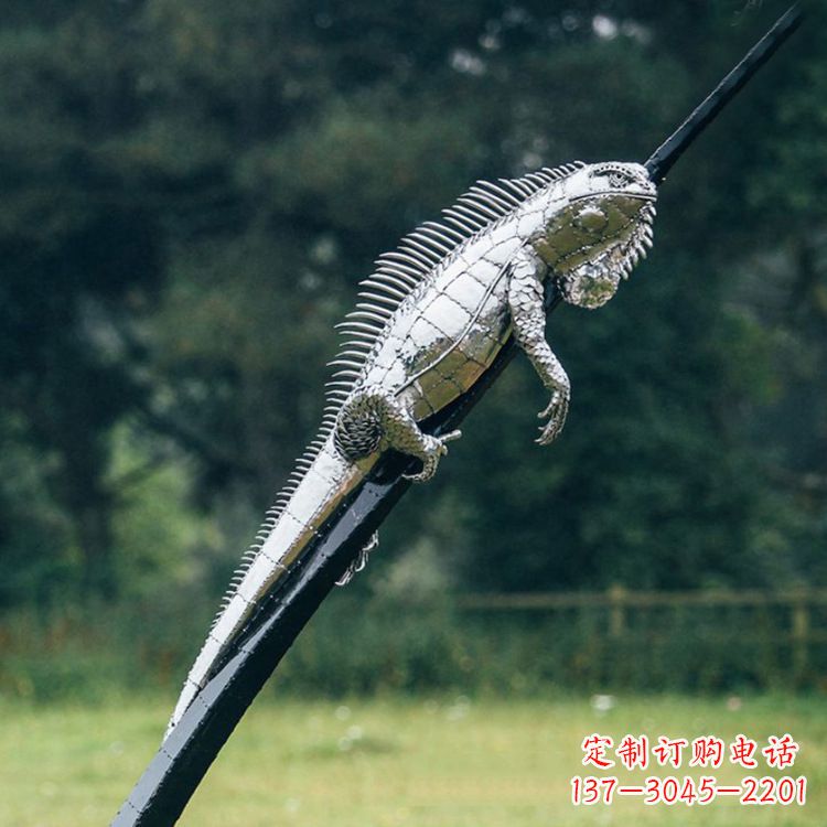 达州不锈钢蜥蜴雕塑艺术的精美体现