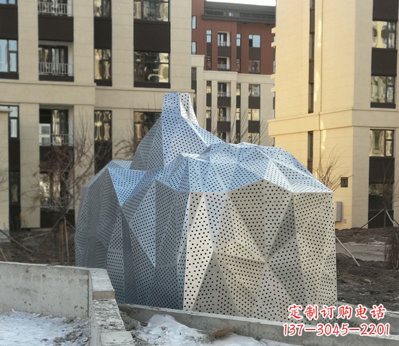 达州不锈钢小区假山雕塑