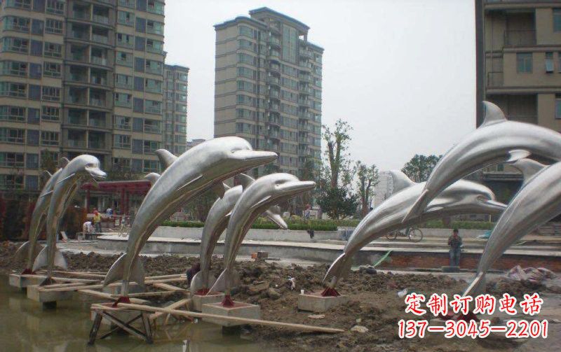 达州海豚雕塑——欣赏不锈钢小区的精美绝伦