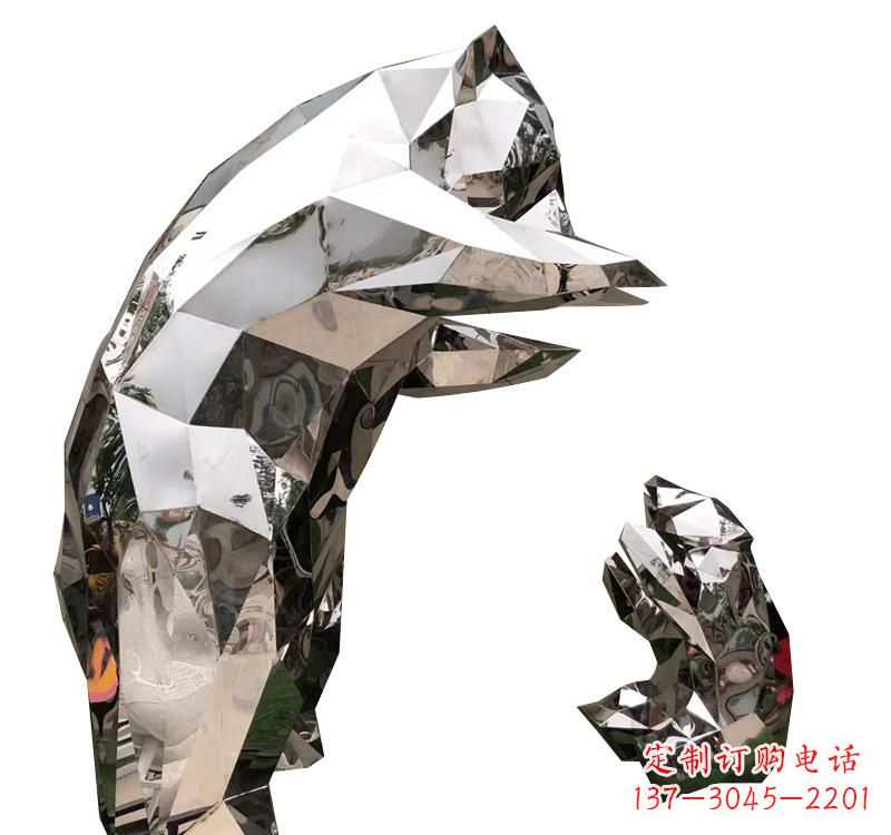 达州不锈钢园林熊猫雕塑——传承中国文化
