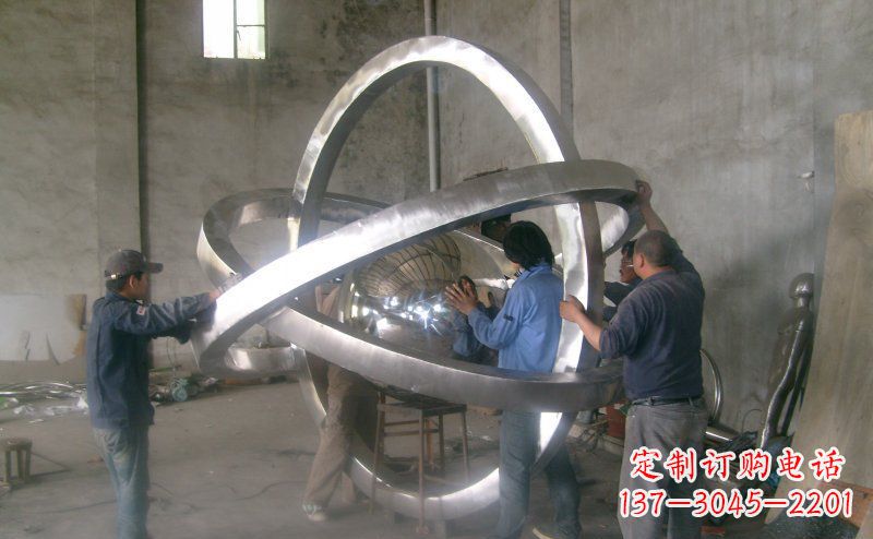 达州不锈钢圆环雕塑——艺术之美