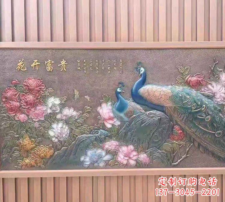达州锻铜孔雀雕塑——精致而神奇的艺术品