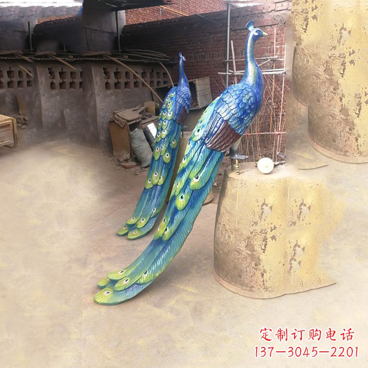 达州彩绘孔雀铜雕塑