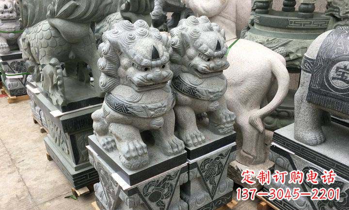 达州瑞士狮子门口雕塑