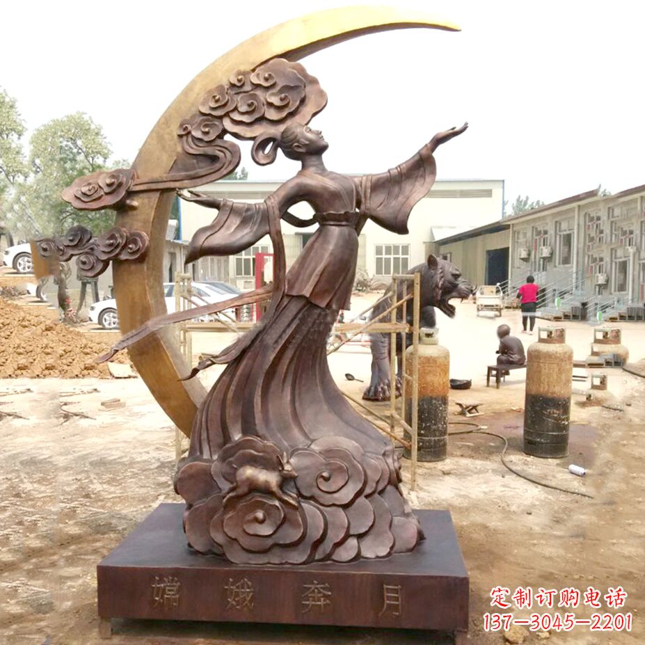 达州绚丽嫦娥-神话中的上古美女雕像
