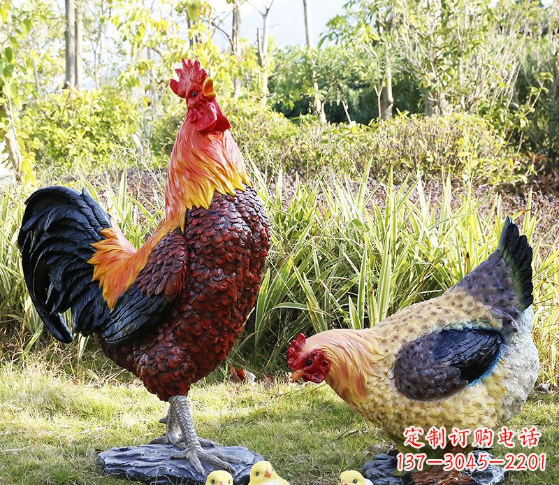 达州厂家直销户外园林树脂仿真公鸡母鸡 装饰品雕塑 玻璃钢绿化雕塑