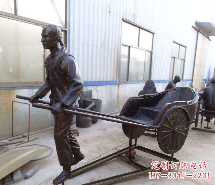 达州青铜车夫雕塑致敬车夫的贡献