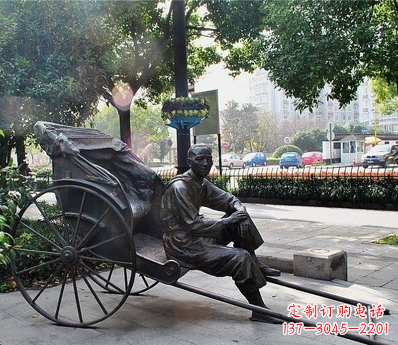 达州城市接头黄包车夫铜雕——记录城市历史的缩影
