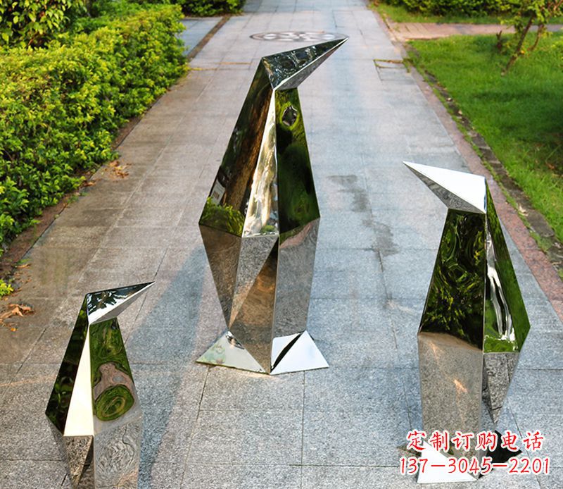 达州精致的抽象不锈钢企鹅雕塑