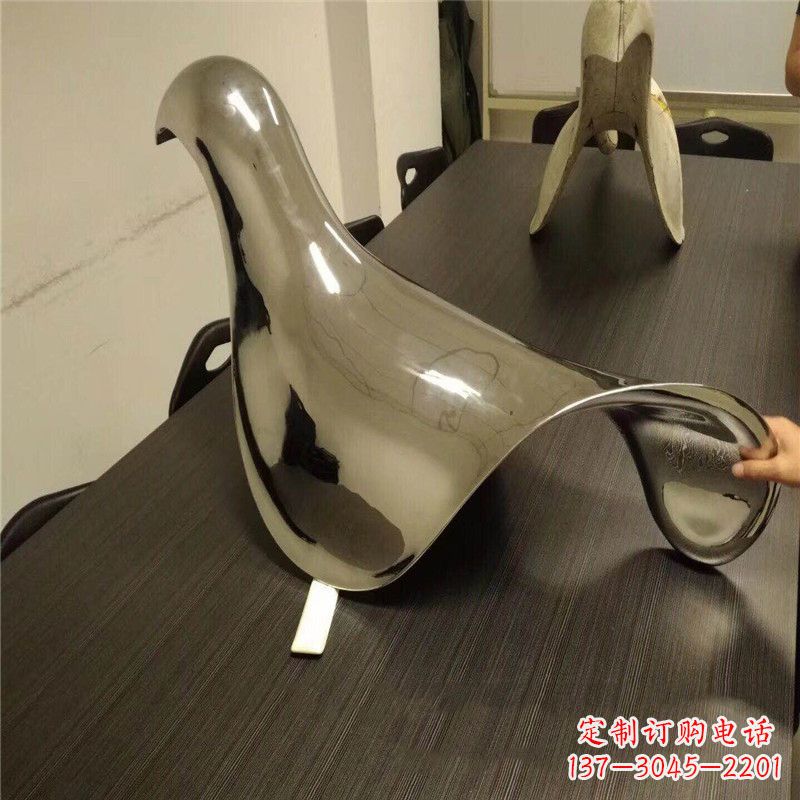 达州鸽子雕塑——精致的抽象艺术