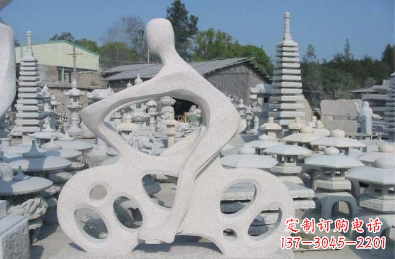 达州骑手的精神一座摩托雕塑