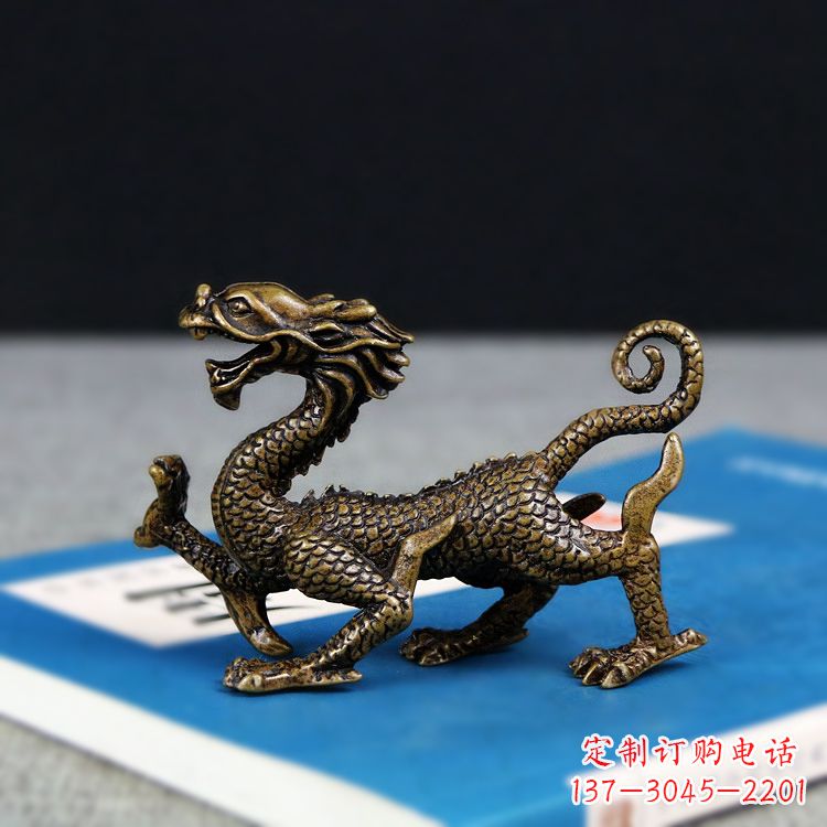 达州青龙雕塑用纯铜熔铸而成