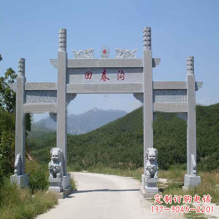 达州村落中的牌坊雕塑传承民间文化