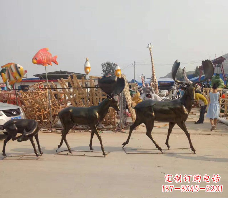 达州大角鹿群的铜雕美丽的艺术精品