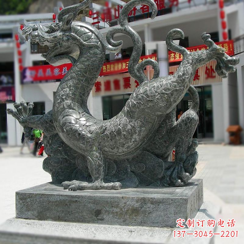 达州传统的象征——大理石青龙雕塑