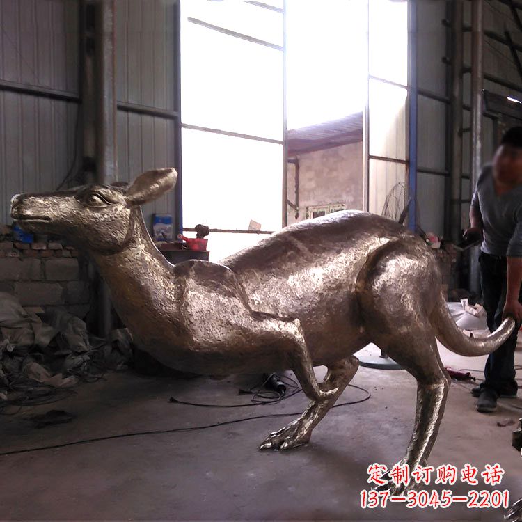达州袋鼠纯铜雕塑