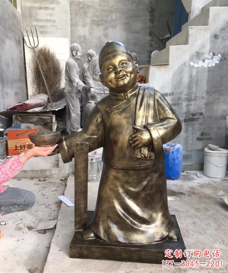 达州店小二铜雕——精美精致的人物雕塑