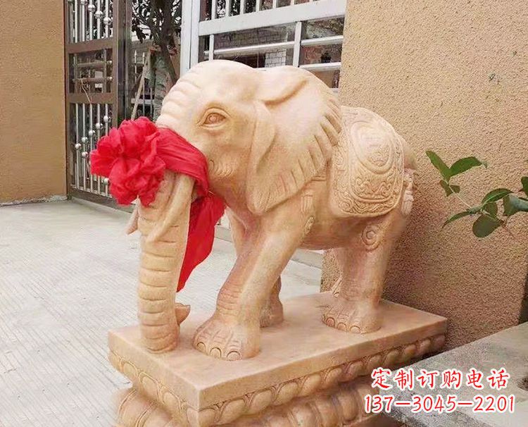 达州精心雕刻大象石雕