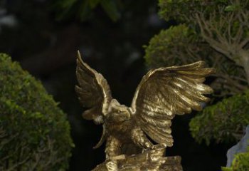 达州精美大鹏展翅老鹰铜雕