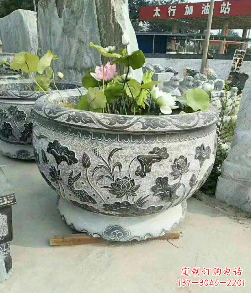 达州仿古石雕荷花水缸——精美的艺术品