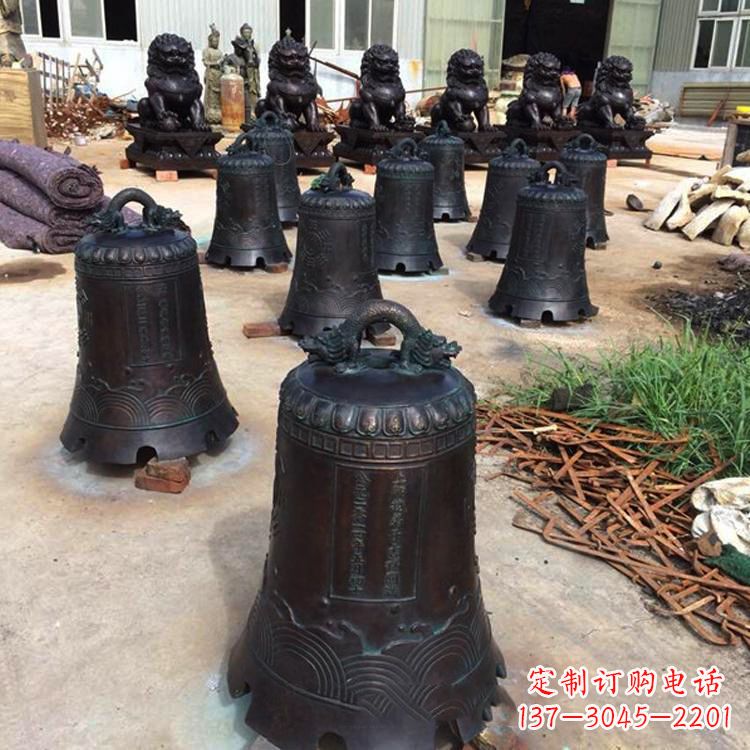 达州手工精美的铜钟雕塑