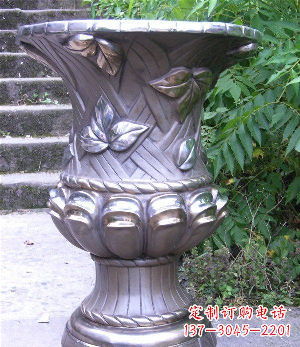 达州玻璃钢花盆雕塑