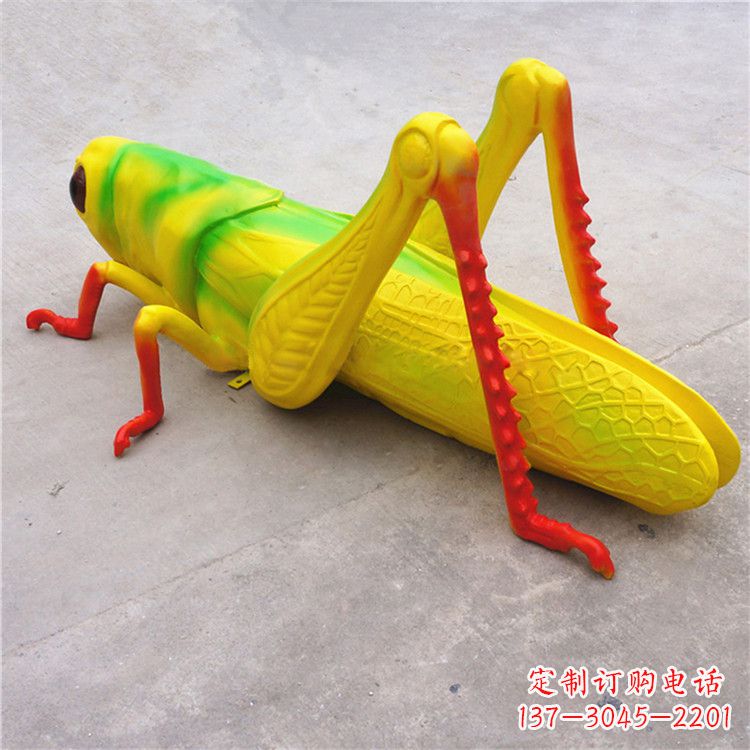达州仿真蝗虫玻璃钢蚂蚱雕塑