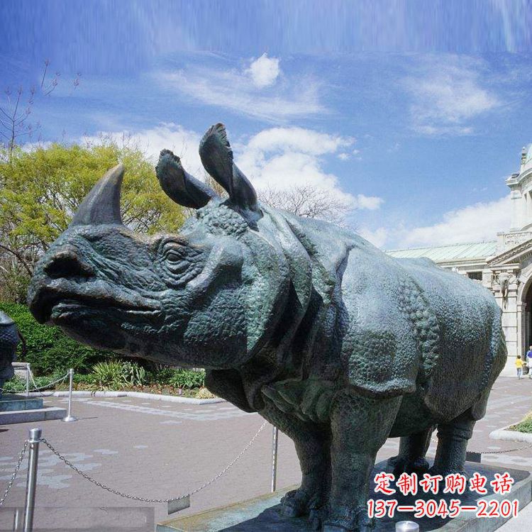 达州仿真犀牛铜雕-公园园林动物雕塑摆件