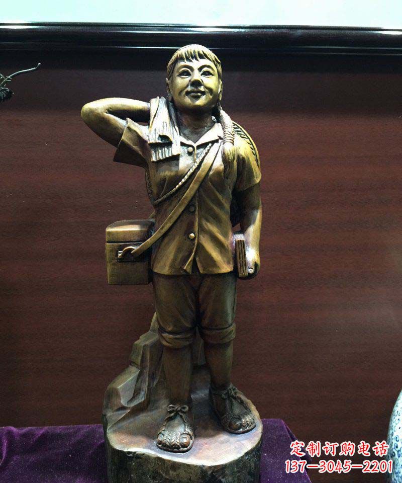 达州浪漫而优雅的铜雕女人雕塑